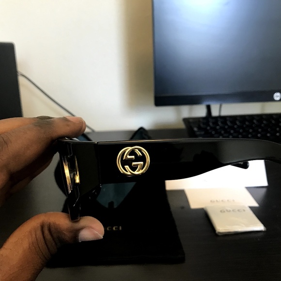 Gucci Sunglasses - Picture 7 of 8